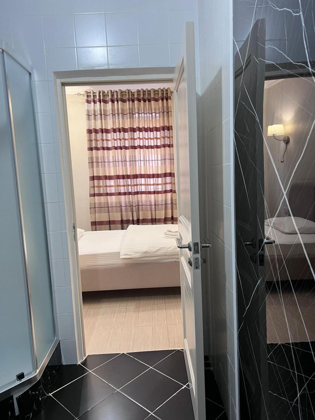 Sarai-Batu Guest House Atyraū Eksteriør bilde